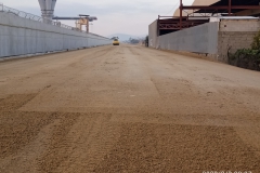 Extendido y compactado de capa de forma–Zona de la base aérea.02/2023. Foto Adif Alta Velocidad